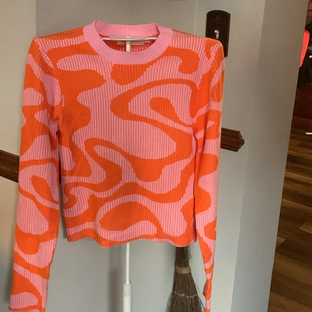 All‎ in Favor by Nordstrom swirl pattern thrill sweater. Never worn . Retail 52